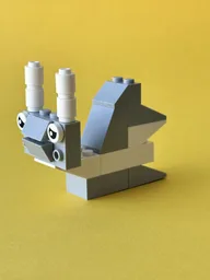 10693 Snail