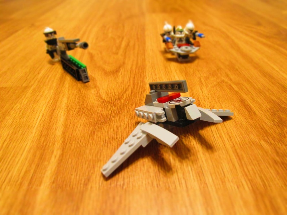 Lego 8014 alt. Palpatine's shuttle w/attackers