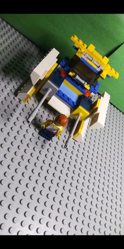Lego Sunshine Spaceship