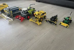 42151 Combine Harvester
