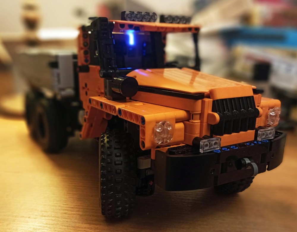 Lego RC 6x6 Ural 4320 (Voron AE-4380)