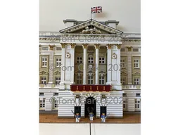 Buckingham Palace facade (minifig scale)