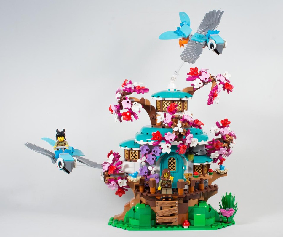 Lego Mystical Woodland Treehouse