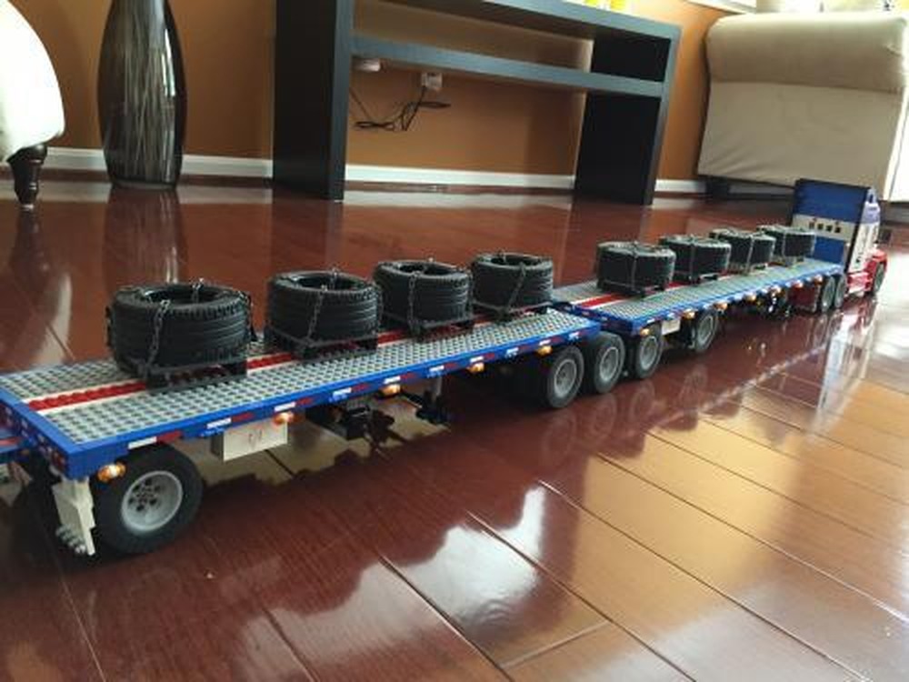 Lego B-Train Rocky Mountain Double Flatbed Trailer Combination with Forklift