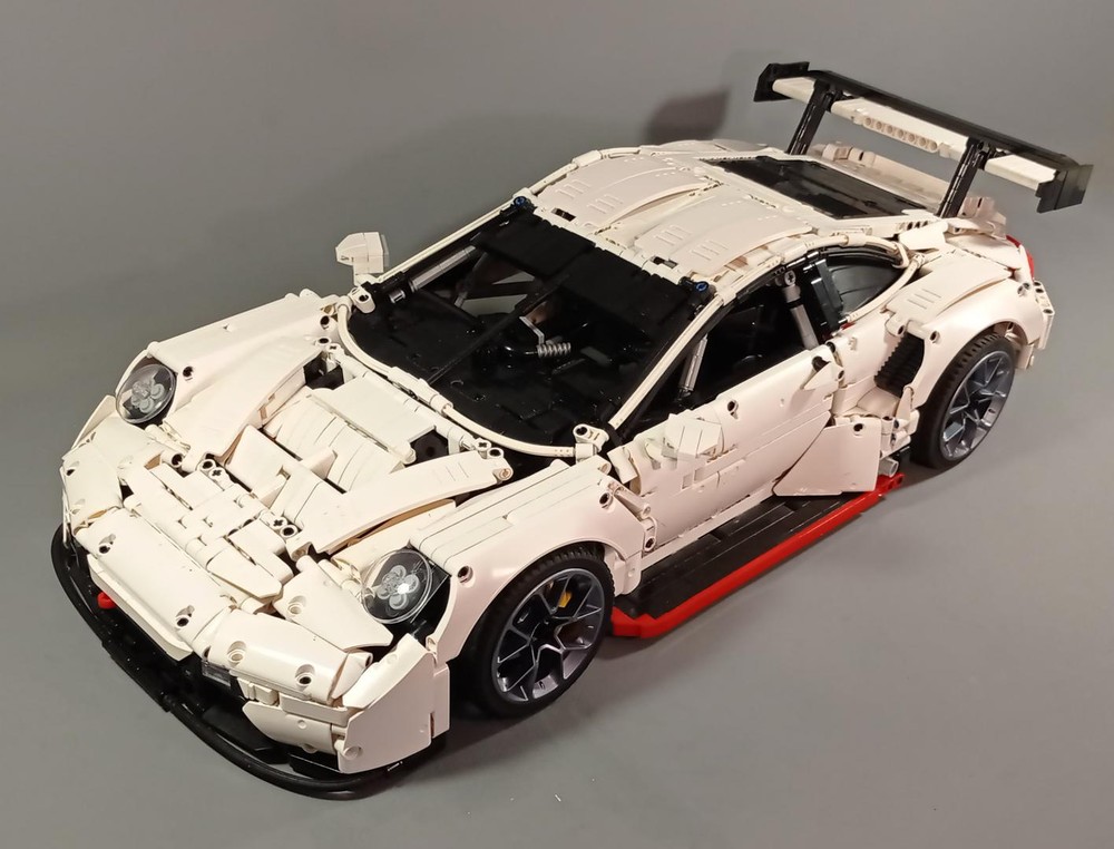 Lego Porsche 911 992 RSR 2019