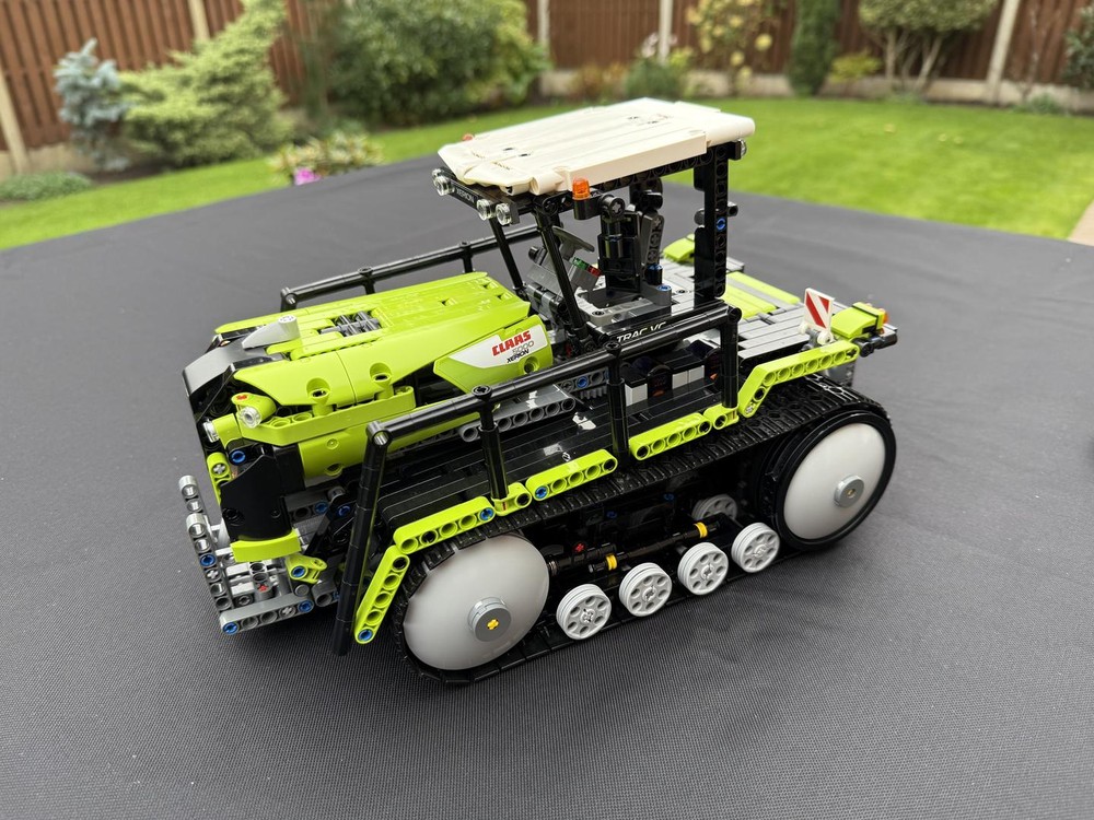Lego Claas Challenger VC