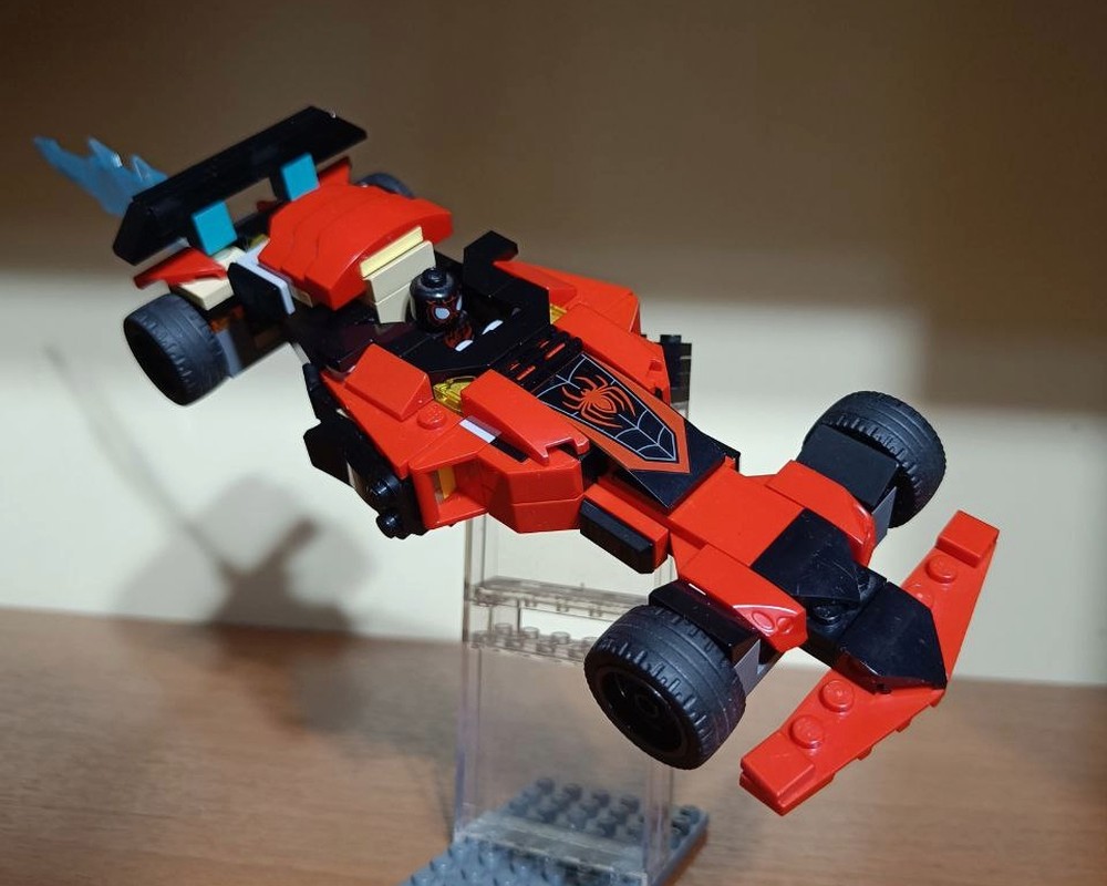 Lego Miles F1 bolide - 76244 alternative build