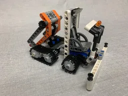 Tracked dumper