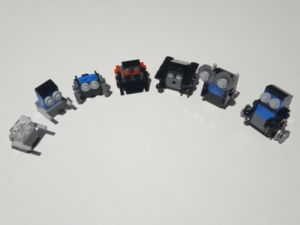 Lego 7 mini robots