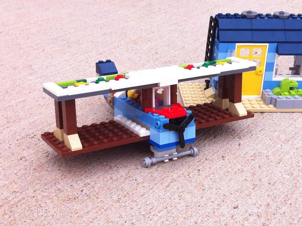 Lego 31063 Biplane and Workshop