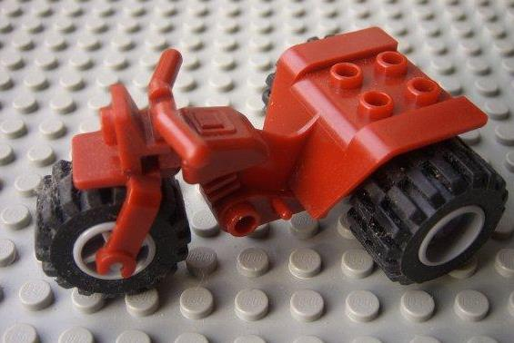 Lego Tricycle with Dark Red Chassis and Light Bluish Gray Wheels