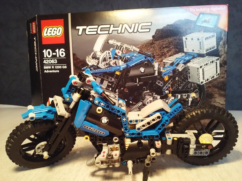 Lego 42063 BMW R 1200 GS Adventure C model