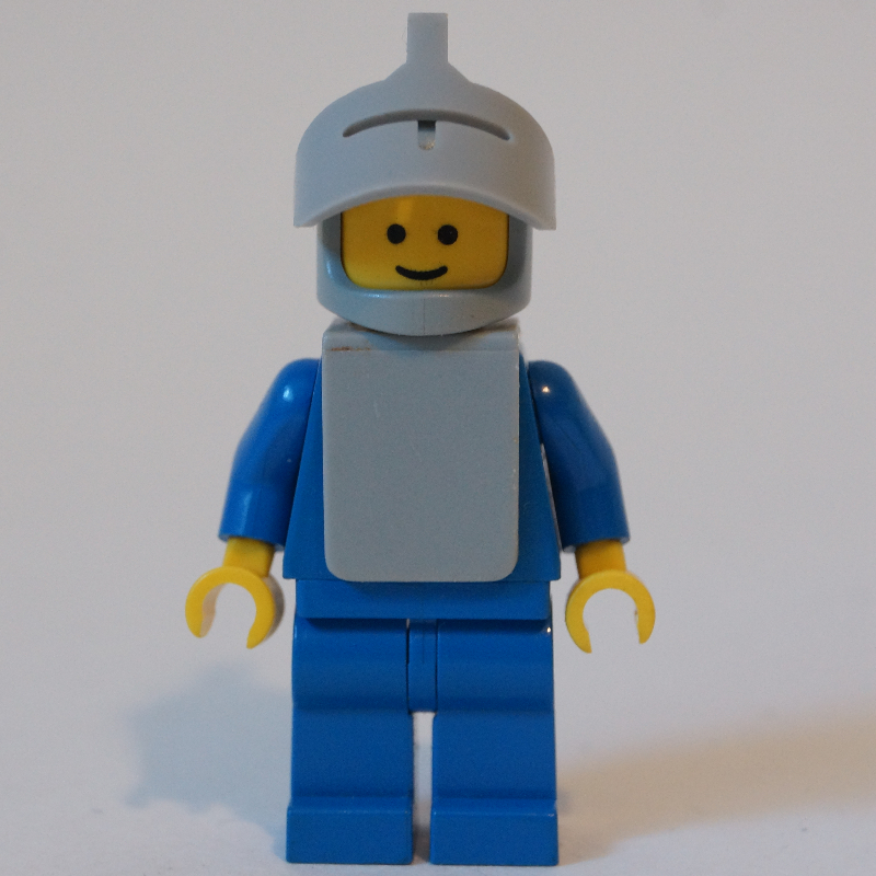 Lego Knight (Yellow Castle) - Blue with Visor