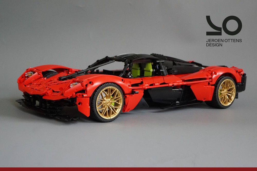Lego Aston Martin Valkyrie