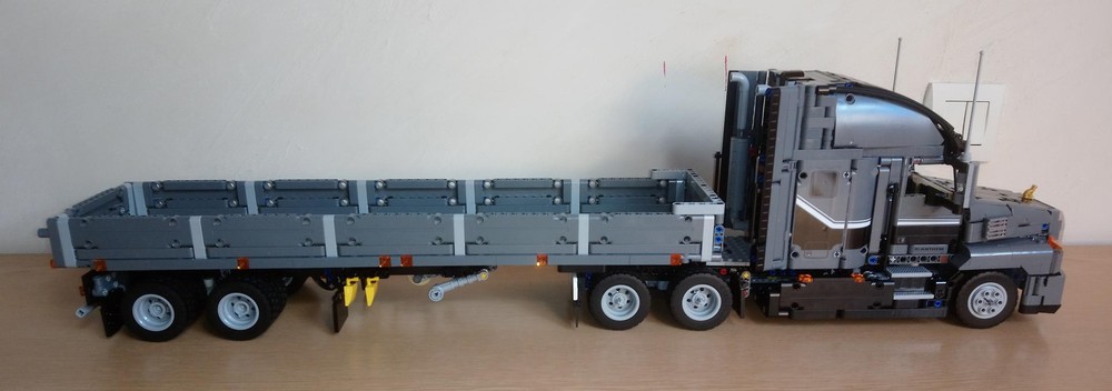 Lego American-style 33' Drop-side semitrailer for 42078 Mack Anthem