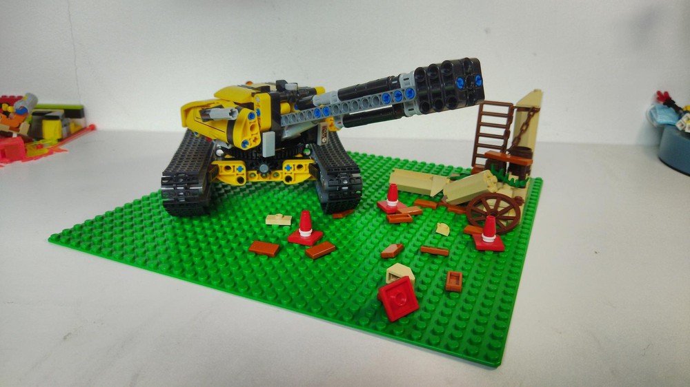 Lego Heavy Tank