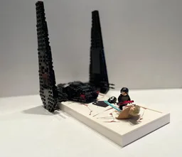 Midi Scale Kylo Command Shuttle