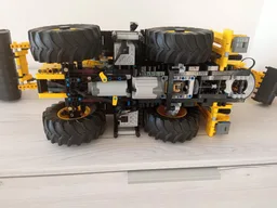 MOC-Builder - Backhoe