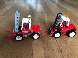 8835 Red Forklift - studless version
