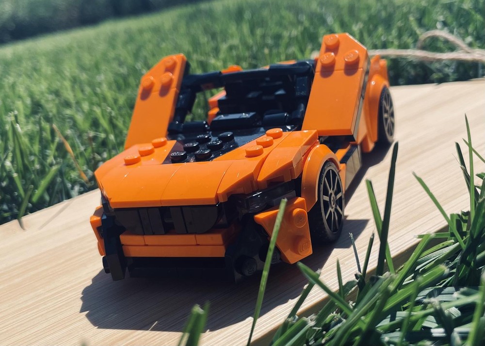 Lego BMW i8 Roadster