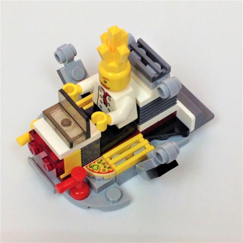 Lego 21820 Evo-01