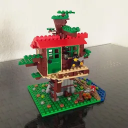 31048 Tree House