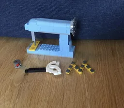 31174 Functional Sewing Machine