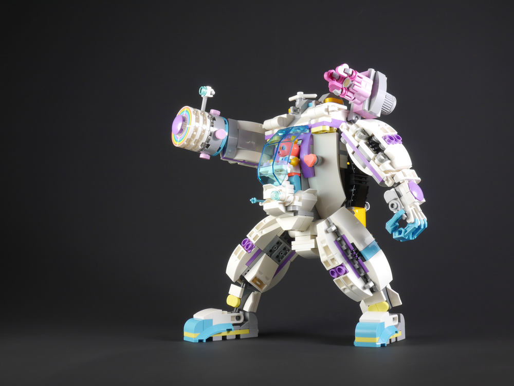Lego Heart Melter Mk 2 - Rainbow Bear's Mech