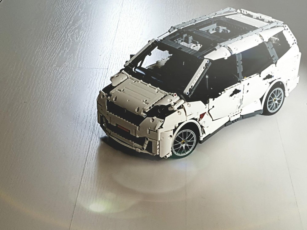 Lego 7-Seater Family Car