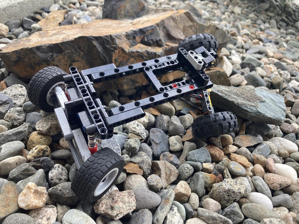 Lego Compact Chassis with 4 Link Live Axle, and Compact Steering