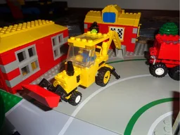 Double loop track layout