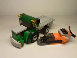 31043 Flatbed Truck w/Hovercraft 2