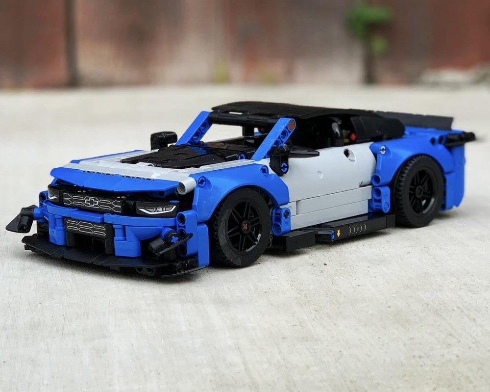 Lego NASCAR Garage 56 Chevrolet Camaro ZL1 Le Mans (42153 Mod)