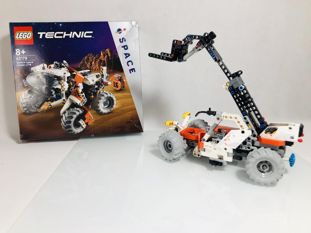 Lego 42178 model B Telehandler