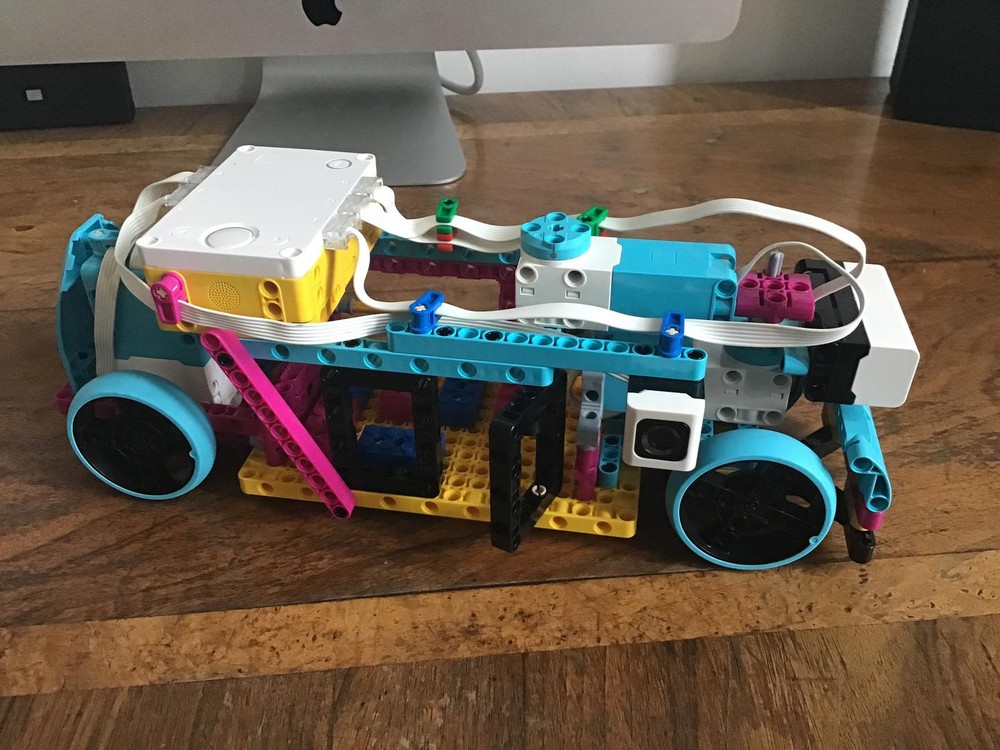 Lego Spike self-driving bus