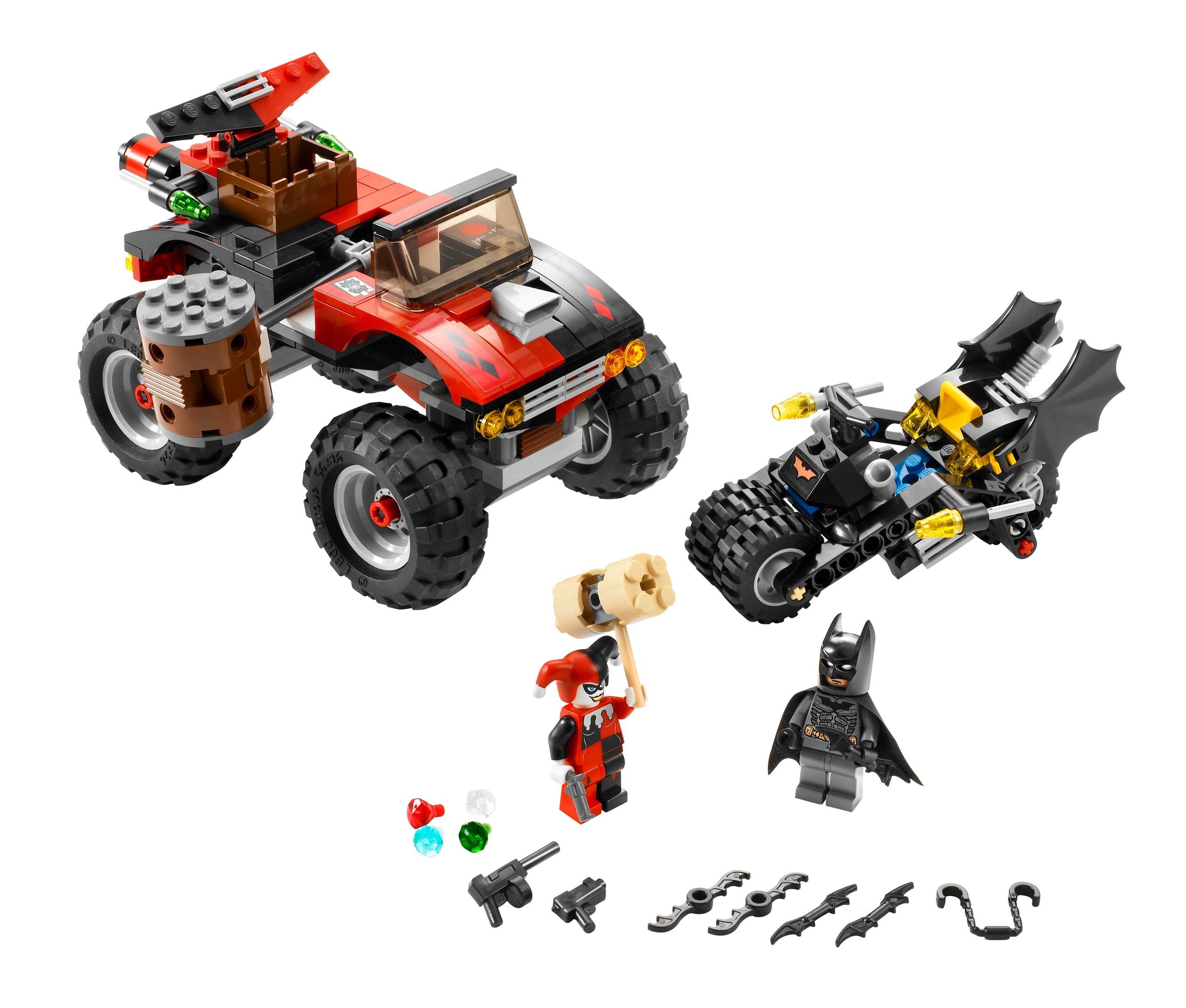 Lego The Batcycle: Harley Quinn's Hammer Truck