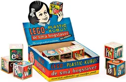 Plastic Cube: Small Letters {Plastic Kubus: de små bogstaver}