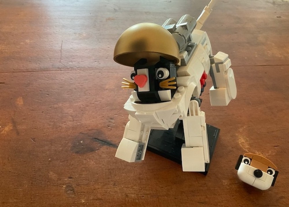 Lego Astronaut cat