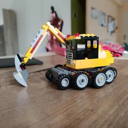 10696 Excavator