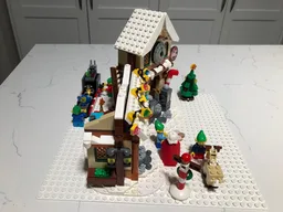 10245 Santa's Workshop base plate attachment
