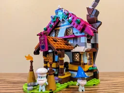 Dreamling Gingerbread House