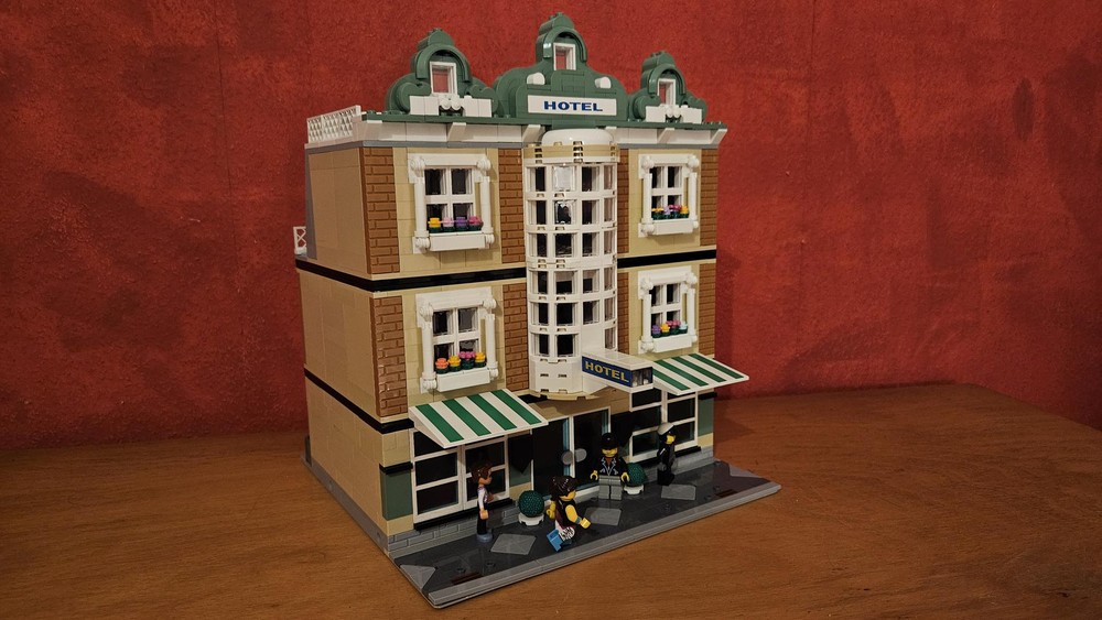 Lego Modular MOC "Hotel"