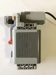 Switchable battery box